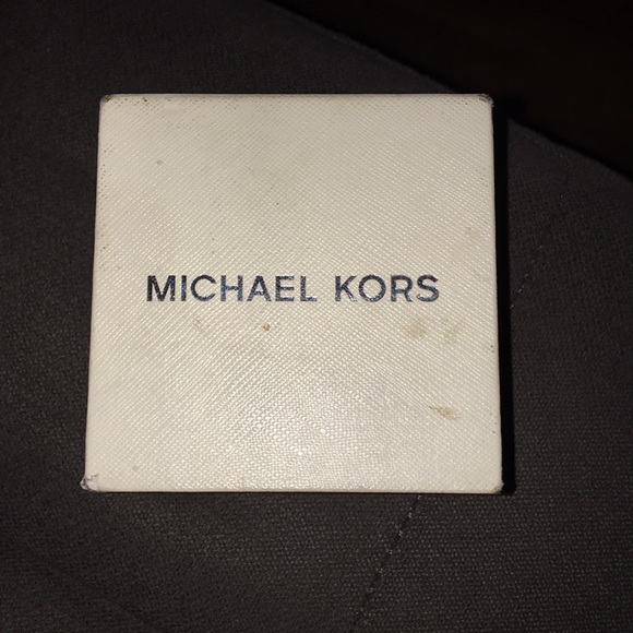 Michael Khors Watch - Picture 7 of 7